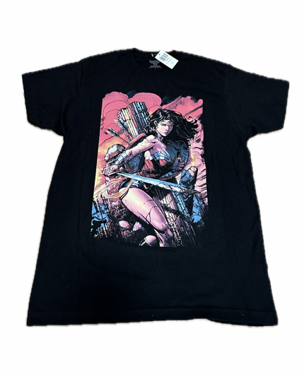 New With Tags Wonder Woman Shirt Size L