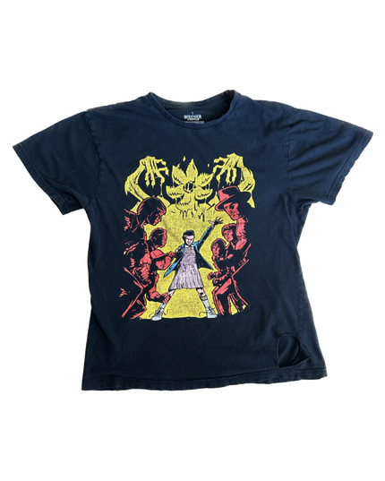 Pre-Owned Stranger Things Shirt Size L with hole