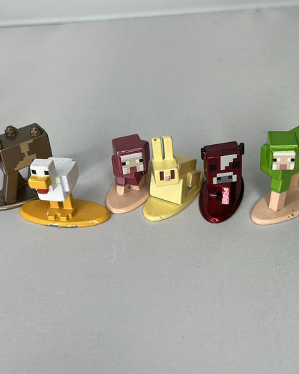 LOT OF 16 MINECRAFT JADA TOYS NANO METALFIGS DIE CAST FIGURES