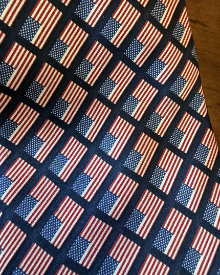 STONEHENGE X JIMMY V MENS 100% SILK AMERICAN FLAG DESIGN NECKTIE