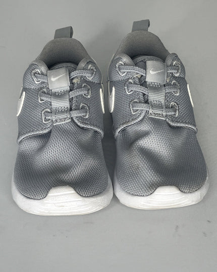 Nike Boys 6c Gray