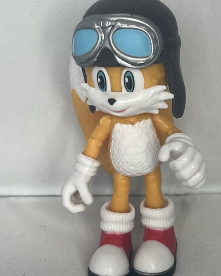 Jakks 2020-2022 Sega Sonic The Hedgehog  Tails Pilot 3 inch posable