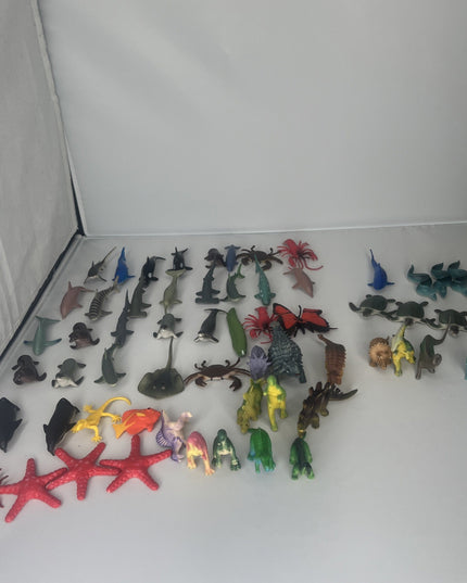 Lot of 60 Unbranded 1” Animal Figurines