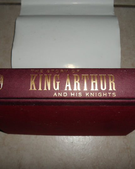 The Story of King Arthur and His Knights (Union Square Kids Unabridged Classics)