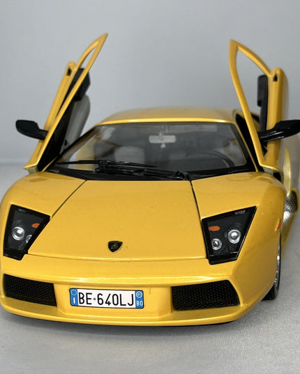 Burago Lamborghini Murciélago Car - Yellow - Scale 1/18 - Made In Italy
