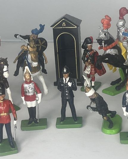 Lot of 20 Vintage Britains Figures and 1 Tower 1971-1990