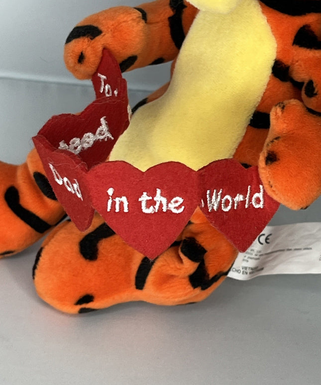 Disney Father’s Day Tigger 9” NWT