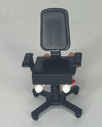 RB Intern Toy Chair 3”