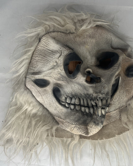creepy halloween mask