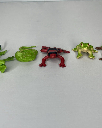 Lot of 28 Safari Ltd. Animal Figurines 1”