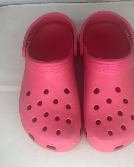 Pink Crocs Women’s Size 10 Classic Slip On Water-Friendly Clogs