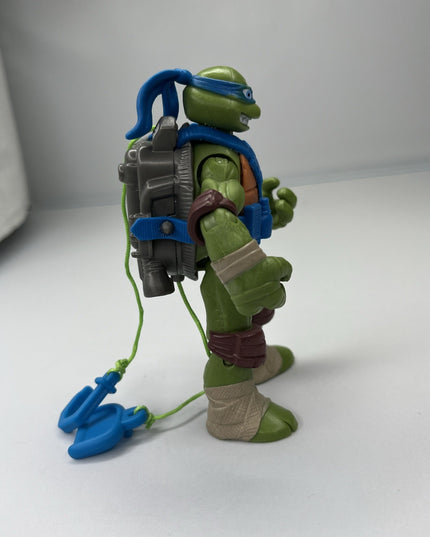 Teenage Mutant Ninja Turtles Spyline Leonardo Figure 2016 Playmates Toys