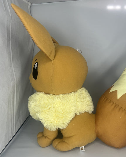 Pokémon Evee Giant Plushie