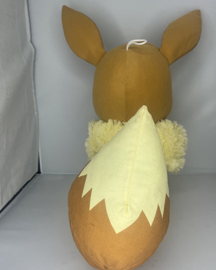 Pokémon Evee Giant Plushie