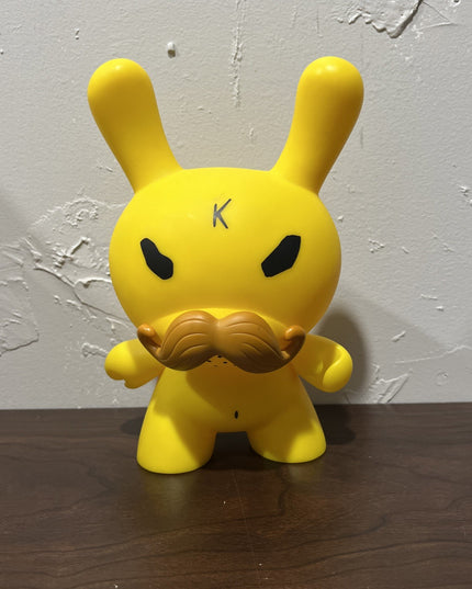 Dunny KIDROBOT  x SWATCH Frank Kozik Tennis Pro Vinyl Art Figure 8”