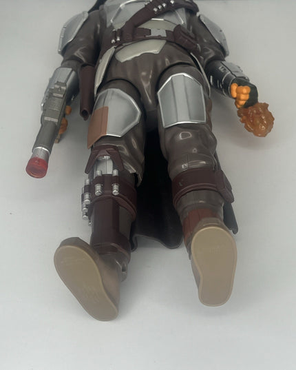 Star Wars The Mandalorian Talking Action Figure 14” Poseable Disney Store Works