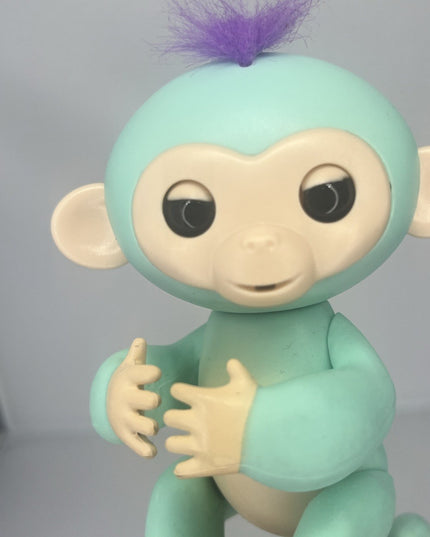 WowWee Fingerlings Interactive Toy Baby Monkey Mint Green Purple Hair Working