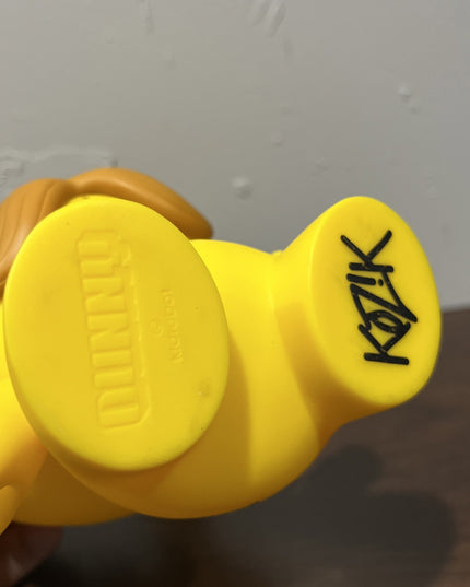 Dunny KIDROBOT  x SWATCH Frank Kozik Tennis Pro Vinyl Art Figure 8”