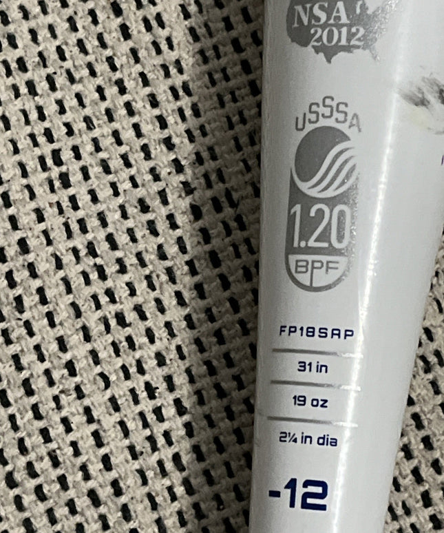 31 Inch Easton Sapphire Fast Pitch Softball Bat