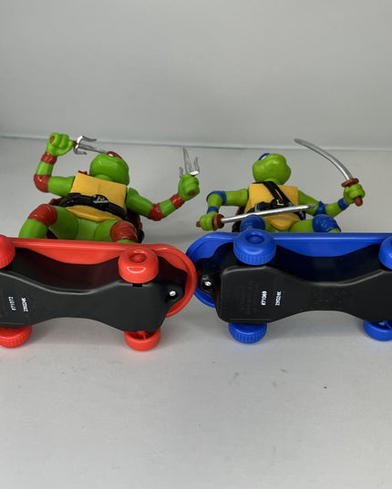 Funrise Set Of Two TMNT Skating Action Figures