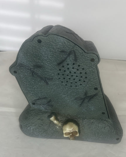 1997 Gemmy Halloween Animated Howlin' Tombstone Gravestone Sings "Hot Hot Hot"