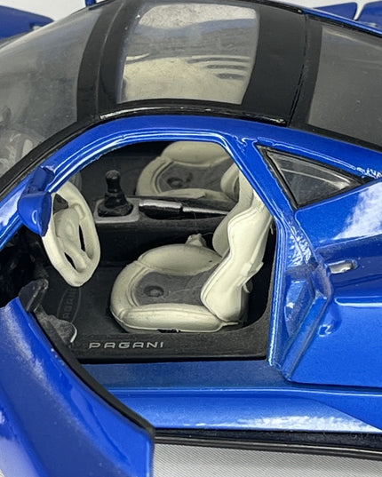 Motor Max 1/24 Scale Loose Die-Cast Pagani Zonda C12 Blue Car