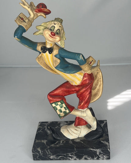 DEPOSE hat-tipping clown statue on marble base, #945