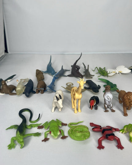 Lot of 28 Safari Ltd. Animal Figurines 1”