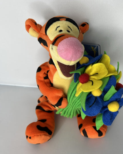 Disneyland Paris Flower Bouquet Tigger 8” NWT