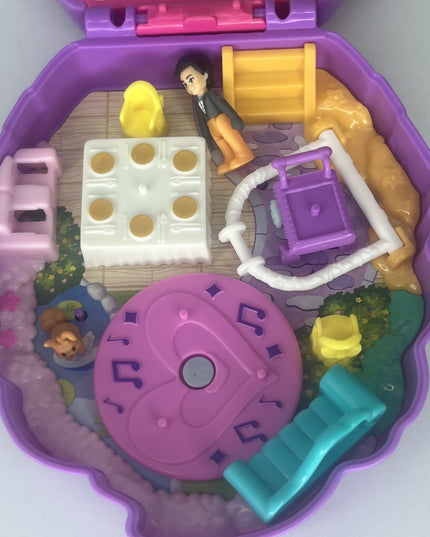 Polly Pocket Mini Toy Something Sweet Cupcake House