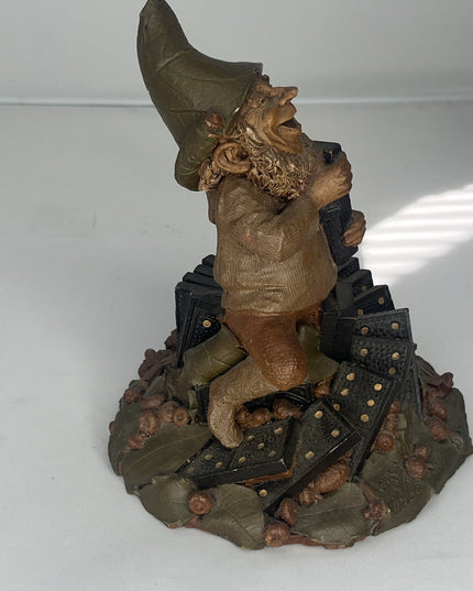 TOM CLARK CAIRN STUDIOS MOLDED RESIN GNOME FIGURE #94 FATS DOMINOES 1985
