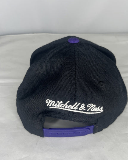 Mitchell and Ness NBA Phoenix Suns Hat - Black And Purple