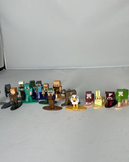LOT OF 16 MINECRAFT JADA TOYS NANO METALFIGS DIE CAST FIGURES