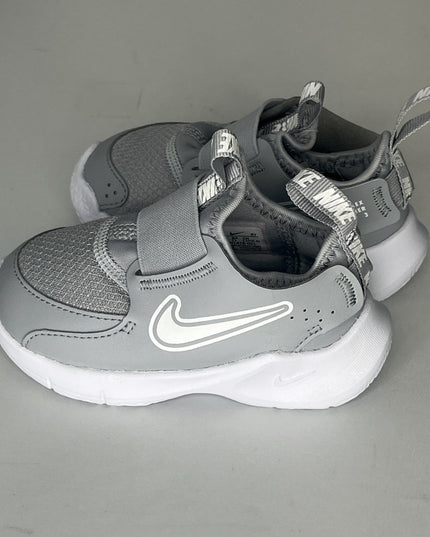 Nike Boys 6c Gray