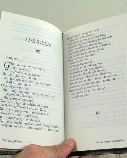 The Valley of Vision: A Collection of Puritan Prayers & Devotions