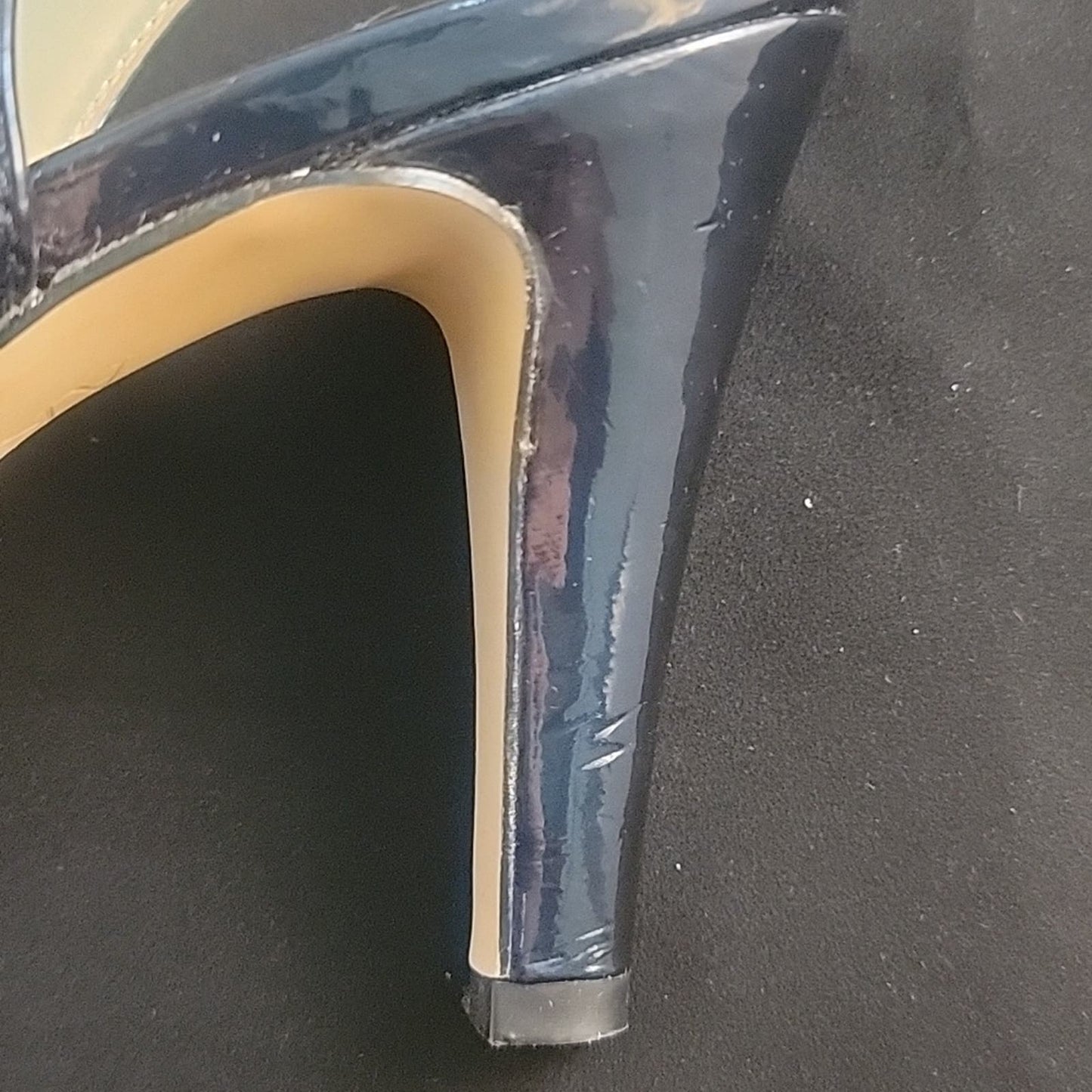 ANNE KLEIN | Navy heels | 7.5M